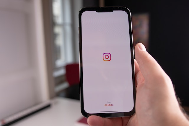 Instagram app splash screen on an iPhone X